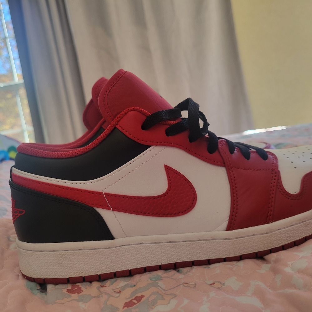 Nike Red and White Athletic Shoes - Picture 6 of 8